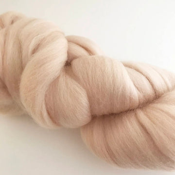 Dyed Merino Wool Top - 50 grams - EGGSHELL
